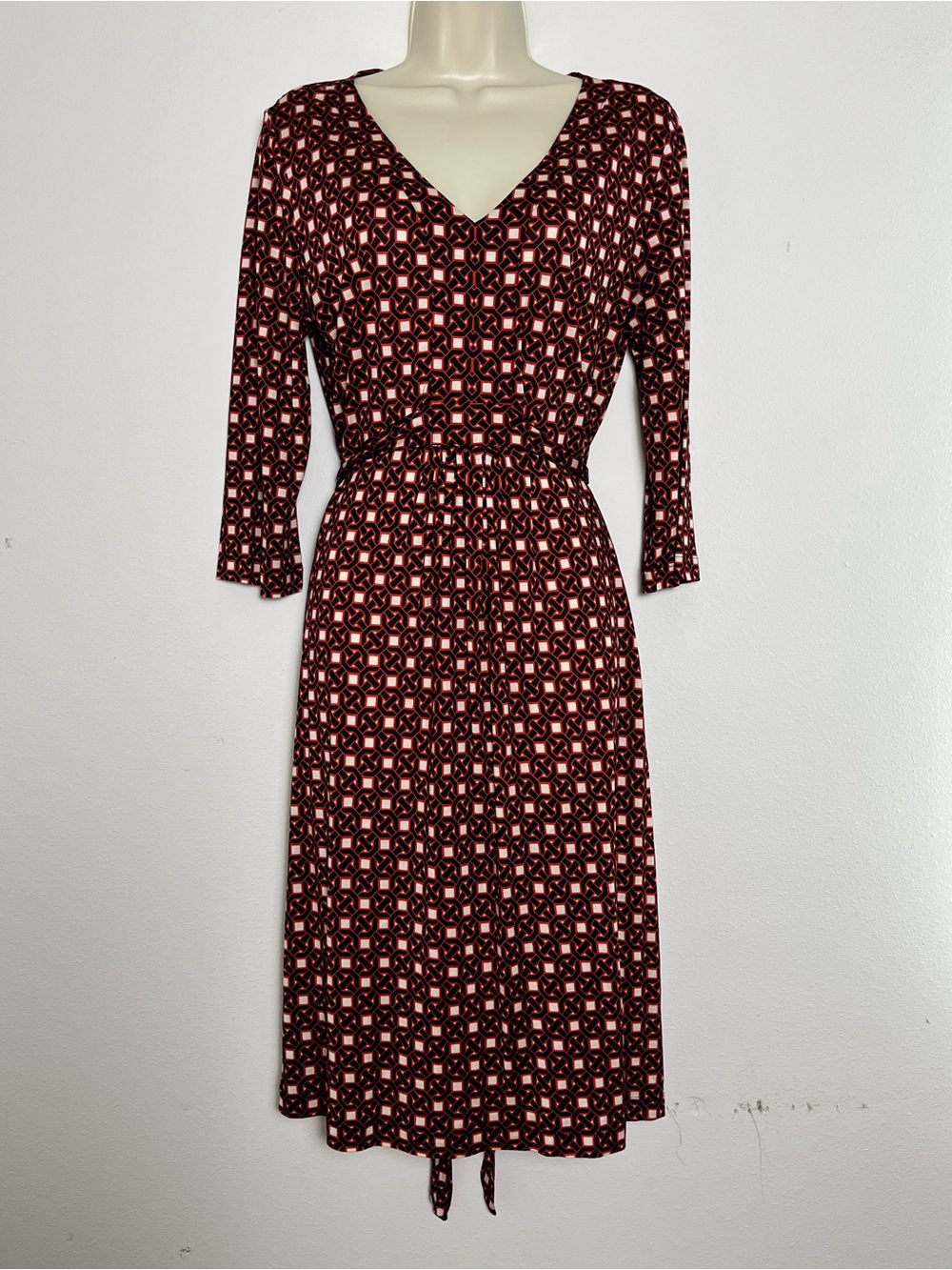 Tommy Bahama Women Geometric Dress Red Black 100% Silk 3/4 Sleeve Midi Belted M